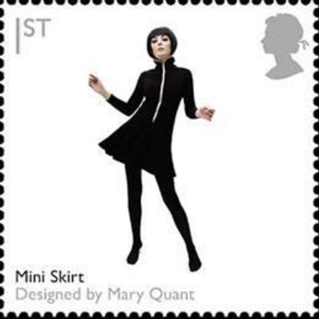 為了紀念「迷你裙之母」Mary Quant 在時尚界的貢獻，她在 2009 年受到英國皇家郵局的邀請，將她的設計登上「英國設計經典」系列郵票。她解釋過為甚麼迷你裙叫 "Mini Skirt"，這是因為受到她最愛的汽車品牌 Mini Cooper 的啟發。