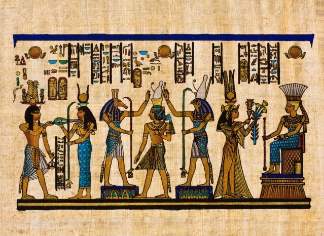 不要以為迷你裙只是近幾十年的產物，你在留意過古時的壁畫嗎？在公元前 5400 - 4700 年，古埃及的壁畫中已有描繪女雜技演員身穿迷你裙。