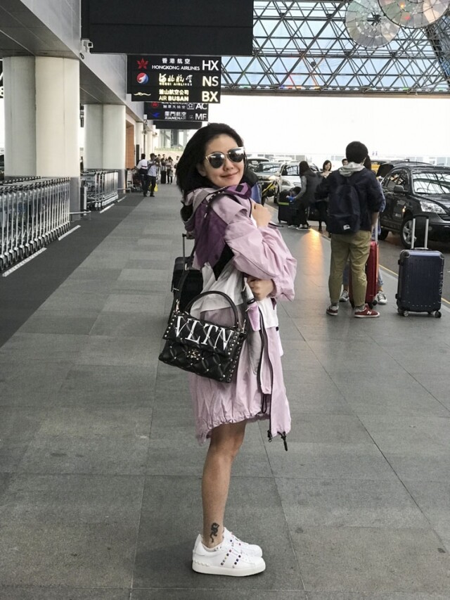 小 S 愛 Valentino CandyStud 系列手袋 小 S 愛 Valentino CandyStud 系列手袋