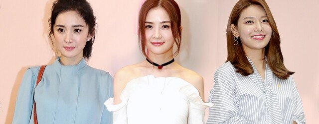 中港韓時尚教主穿搭比拼,楊冪、蔡卓妍、秀英與各地時尚達人進行國際級造型 BATTLE 中港韓時尚教主穿搭比拼,楊冪、蔡卓妍、秀英與各地時尚達人進行國際級造型 BATTLE