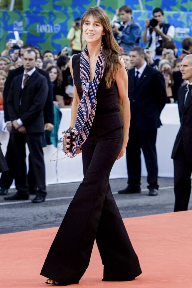 法國靈感女神 Charlotte Gainsbourg：學習永不過時的穿搭