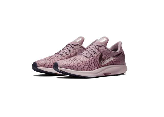 屈旨盈的慢跑跑鞋推薦是 Nike Pegasus 35 屈旨盈的慢跑跑鞋推薦是 Nike Pegasus 35