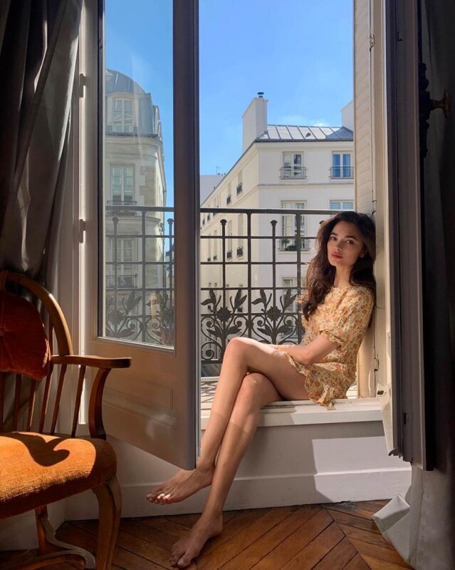 夢中的巴黎生活不一定親身體驗，相信 follow Solange Smith，每天打開 Instagram 便有如置身於巴黎之中。