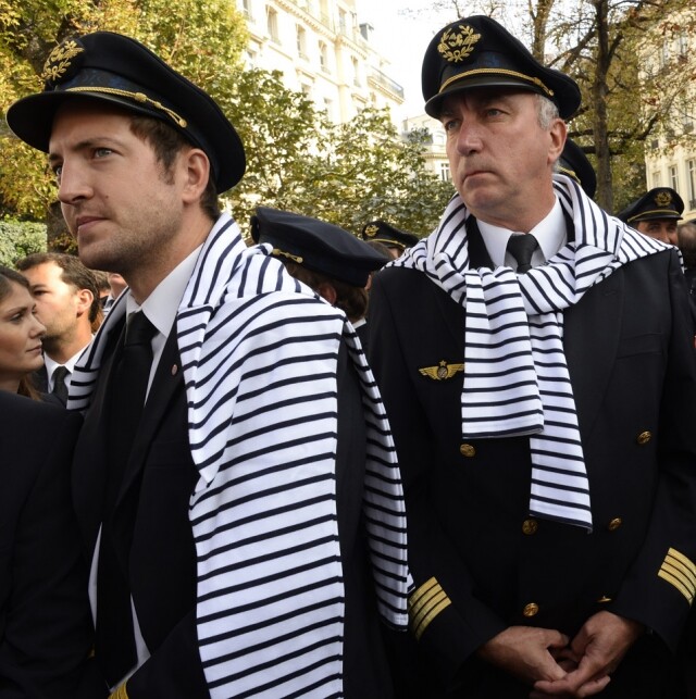 法國人會視 Breton Stripe 為值得驕傲的設計，從 2014 年﻿法國航空（Air France）機師的遊行中可見，他們身上都是披著 Breton Stripe 上衣作為配搭。