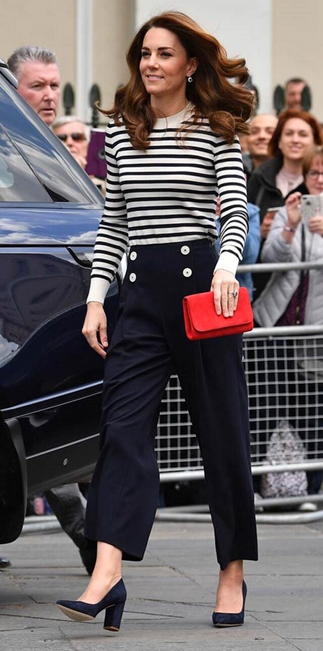 凱特王妃除了體育活動會穿著牛仔長褲之外，過去 10 年都只見她穿著過 3 至 4 次長褲出席活動。