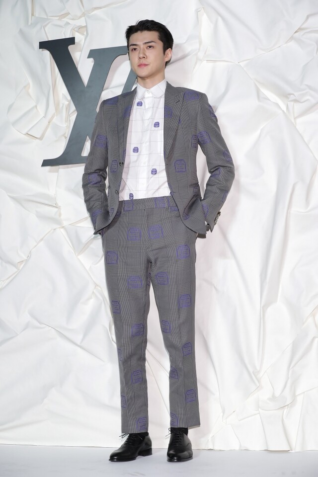 像 EXO Sehun（Oh Se-hun 吳世勳）的韓國男裝 2020 流行造型