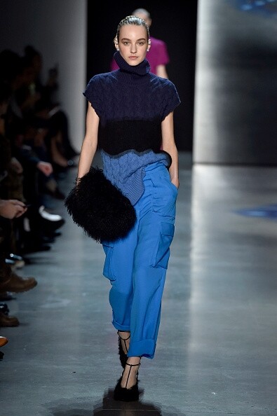 Prabal Gurung 的全藍穿搭很適合 OL 們參考 Prabal Gurung 的全藍穿搭很適合 OL 們參考
