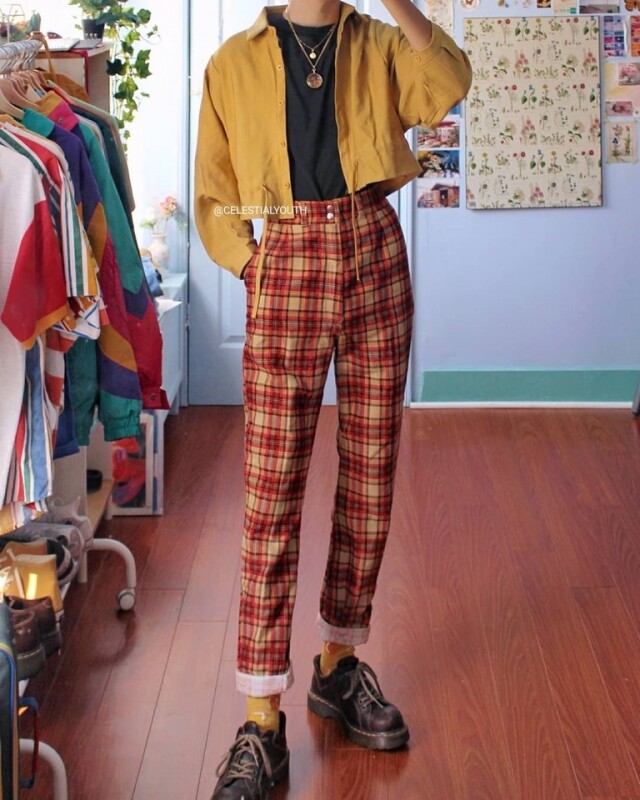 這位名為 Alex 的少年,是一個十分喜歡復古文化的年輕人 這位名為 Alex 的少年,是一個十分喜歡復古文化的年輕人