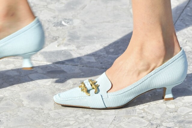 Bottega Veneta 帶領方頭鞋風潮