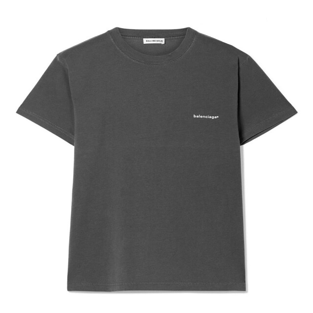 2019 夏天穿搭流行甚麼？ 氣質女生都會穿的潮流造型 8 大重點：Balenciaga 灰色 T 恤