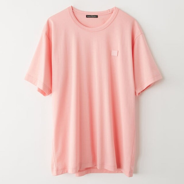 Acne Studio 經典的 Nash Face 圖案配上品牌包裝常用的暗粉紅色，有甚麼比這 T-Shirt 更 Acne Studio 呢？