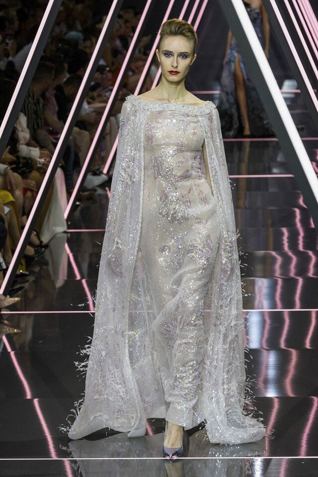 Ralph & Russo 2018 秋冬高級訂造服系列。 Ralph & Russo 2018 秋冬高級訂造服系列。