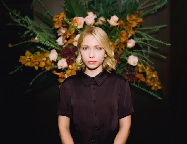 Tavi Gevinson 飾演「Kate Keller」 Tavi Gevinson 飾演「Kate Keller」
