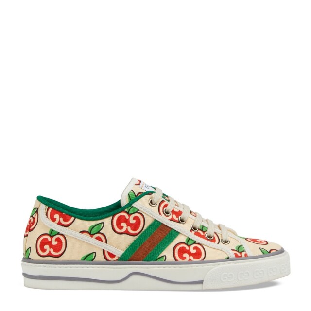 Gucci Tennis 1977 綴蘋果印花運動鞋 $5900 Gucci Tennis 1977 綴蘋果印花運動鞋 $5900