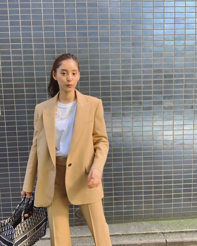 新木優子 OL 上班穿搭 新木優子 OL 上班穿搭