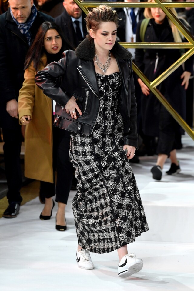 Kristen Stewart 仍是腳踏 Nike 波鞋 Kristen Stewart 仍是腳踏 Nike 波鞋