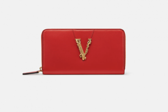 2021 名牌長銀包推薦 8：Versace Virtus 紅色皮革綴金扣長銀包