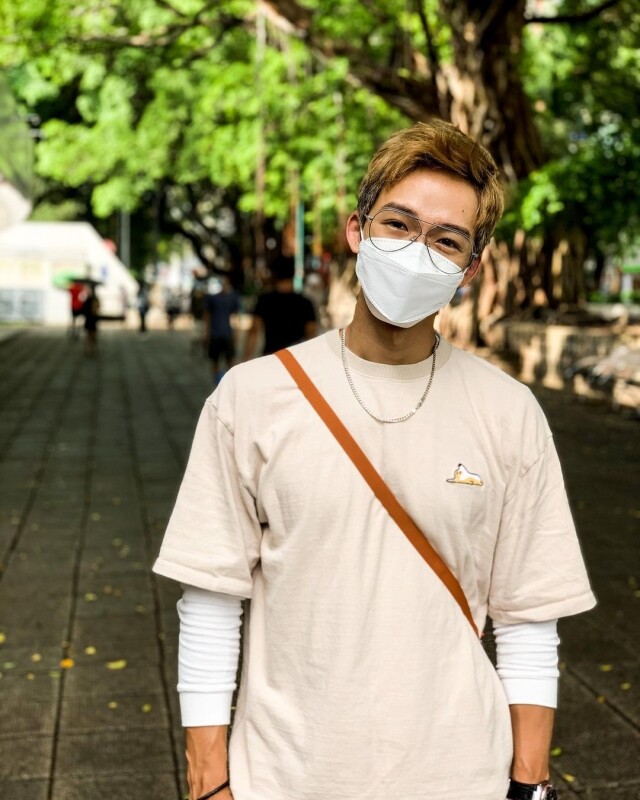 Alton 穿上柴犬 T-shirt Alton 穿上柴犬 T-shirt
