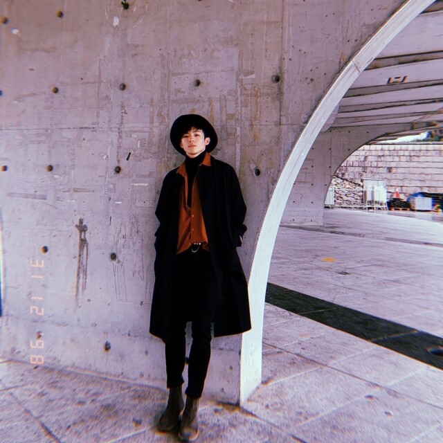 Mirror 最常穿的外套絕對是乾濕褸!「乾濕褸天團」哪位成員將 Trench Coat 駕馭得最好? Mirror 最常穿的外套絕對是乾濕褸!「乾濕褸天團」哪位成員將 Trench Coat 駕馭得最好?