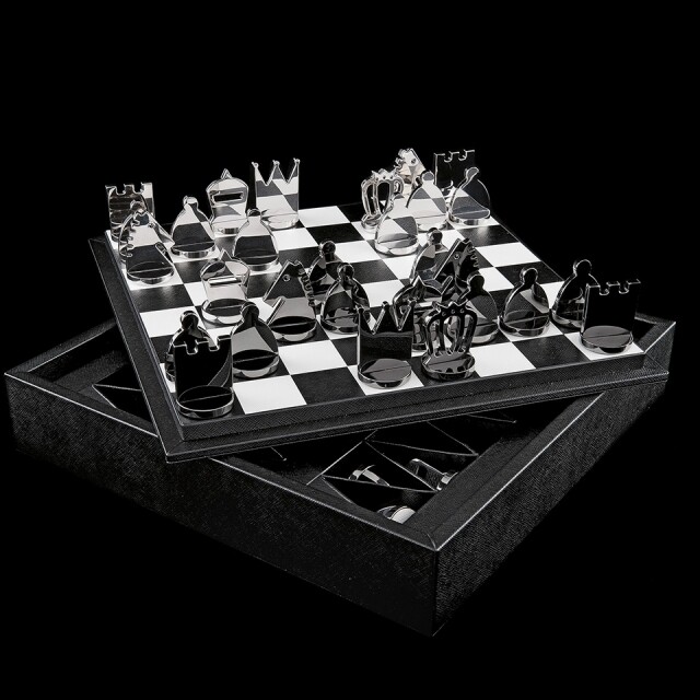Prada 棋盤套裝 $25,500 Prada 棋盤套裝 $25,500