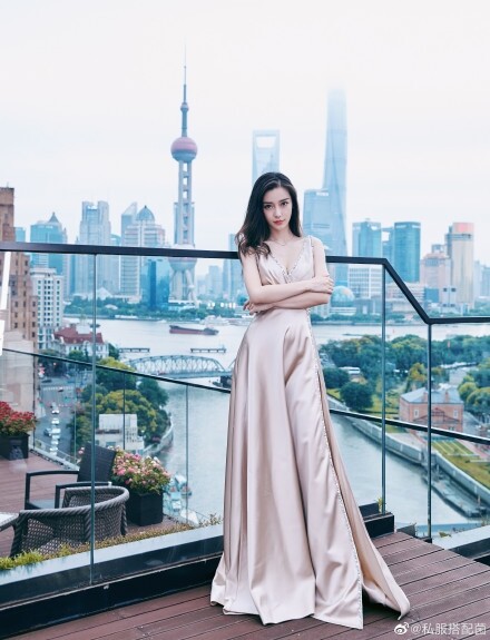 這顏值我可以!Angelababy 從小粉絲變拍檔,與碧咸同框拍廣告 這顏值我可以!Angelababy 從小粉絲變拍檔,與碧咸同框拍廣告