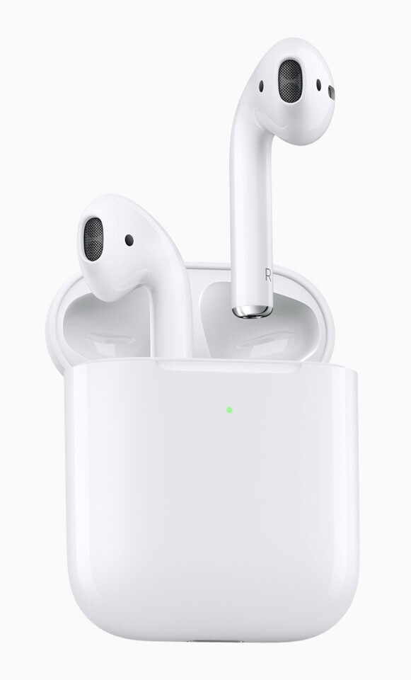Apple AirPods 無線藍芽耳機更進一步的可支援 Qi 的充電墊
