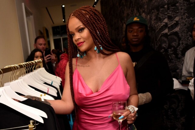 Rihanna曾是Puma女裝系列的創意總監，自2018年完成最後一季的Fenty Puma後，即轉投另
