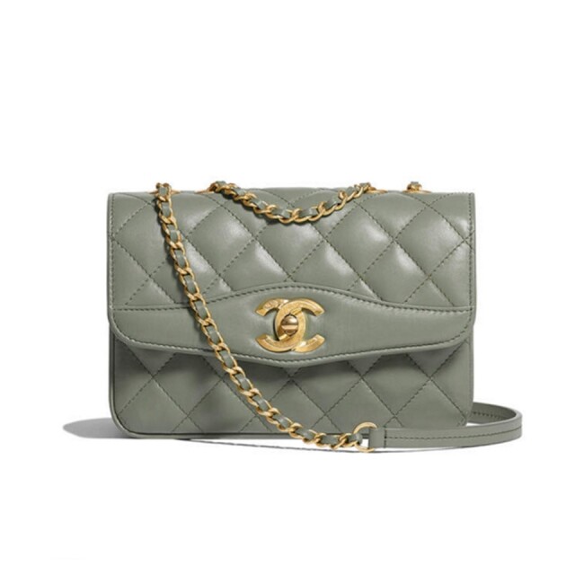 Chanel 2018 早春系列粉綠色皮革手袋 $24,000