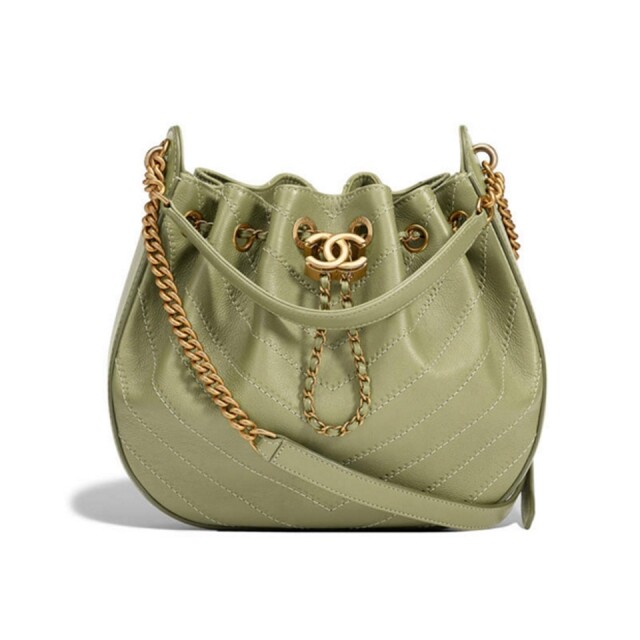 Chanel 2018 早春系列綠色皮革手袋 $34,000