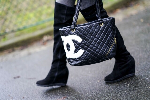 羊仔皮是 Chanel 手袋最經典的素材
