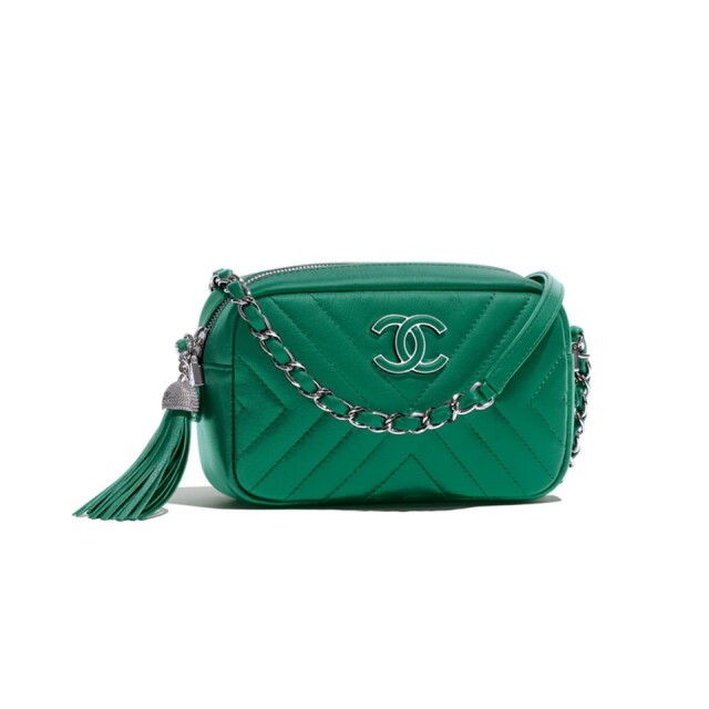 Chanel 2018 春夏系列翠綠色側揹袋