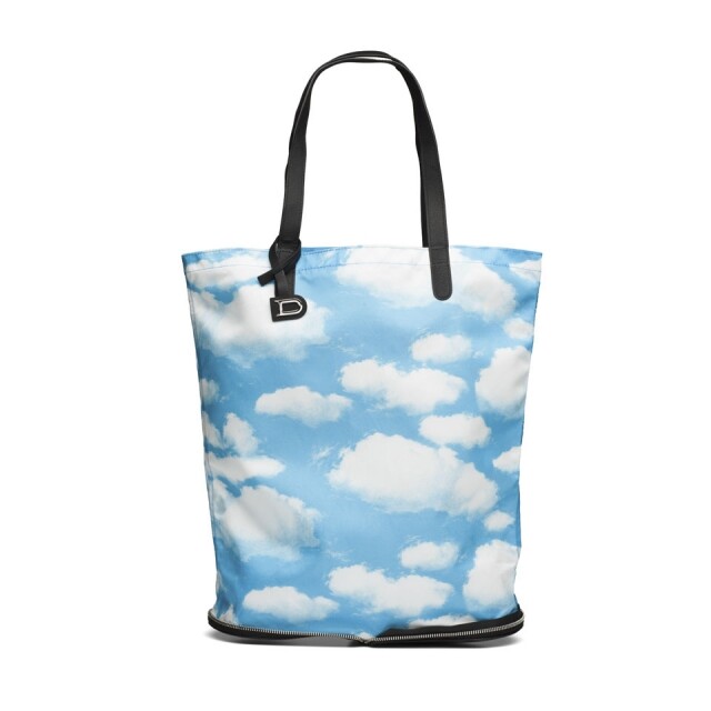 2019 Delvaux 手袋推薦 20 : Delvaux x Magritte 藍天白雲圖案 tote bag