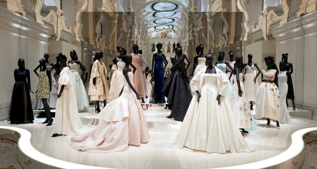 Dior 史上最大型時裝展《Christian Dior, Designer Of Dreams》