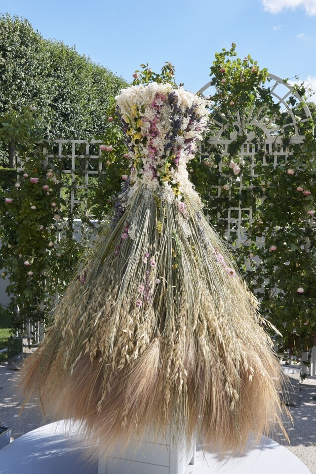 Dior 史上最大型時裝展《Christian Dior, Designer Of Dreams》