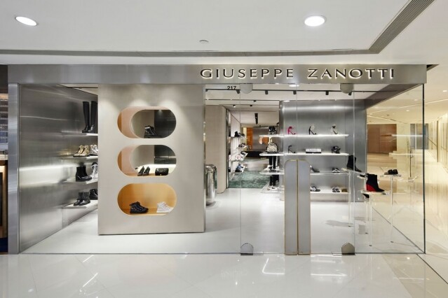 和你登月觀星!秋冬必收 Giuseppe Zanotti 「Lunar」系列 和你登月觀星!秋冬必收 Giuseppe Zanotti 「Lunar」系列