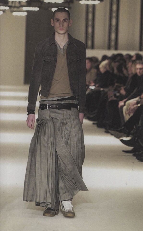 就連當時 Christian Dior 的行政長官 Sidney Toledano 亦對 Hedi Slimane 的功勞表示肯定 就連當時 Christian Dior 的行政長官 Sidney Toledano 亦對 Hedi Slimane 的功勞表示肯定