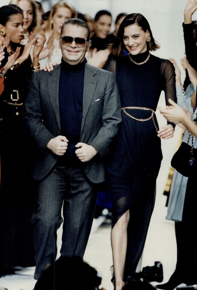 Karl Lagerfeld 第一次起用的 Chanel 代言人是優雅半世紀的 Ines De La Fressange Karl Lagerfeld 第一次起用的 Chanel 代言人是優雅半世紀的 Ines De La Fressange