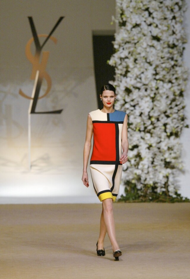 要數眾多經典設計作品中,Mondrian Dress 絕對榜上有名。 要數眾多經典設計作品中,Mondrian Dress 絕對榜上有名。