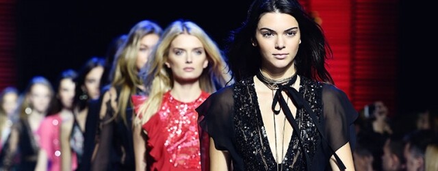 21 歲超模 Kendall Jenner 是這樣煉成 21 歲超模 Kendall Jenner 是這樣煉成