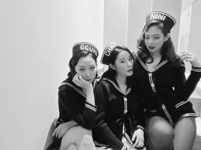 Nieeh 韓國大熱手袋服裝品牌,疑似是 Blackpink 成員 Jennie 創立的?網紅 IG 漏風聲! Nieeh 韓國大熱手袋服裝品牌,疑似是 Blackpink 成員 Jennie 創立的?網紅 IG 漏風聲!