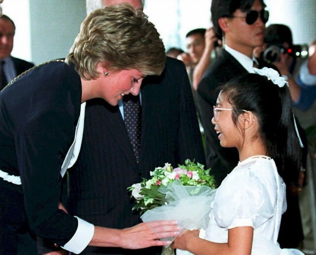 1995 年戴安娜王妃再度訪港