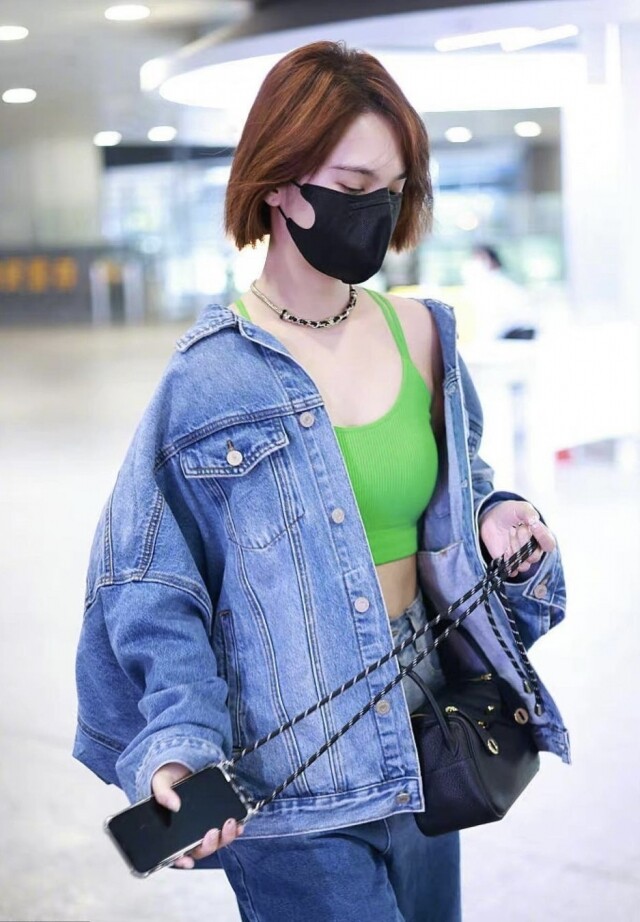 楊丞琳 Hermes Mini Lindy 手袋 楊丞琳 Hermes Mini Lindy 手袋