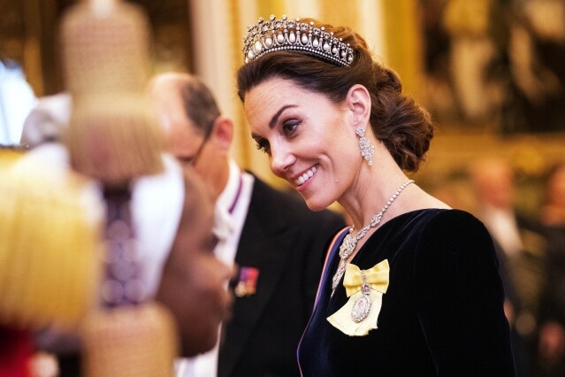 為何英女皇、戴安娜及凱特王妃愛佩戴珍珠首飾?拆解「珍珠」對皇室家族的 為何英女皇、戴安娜及凱特王妃愛佩戴珍珠首飾?拆解「珍珠」對皇室家族的