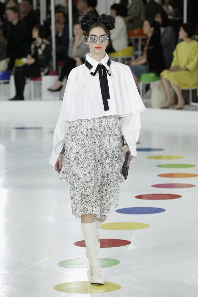 2015/16 Karl Lagerfeld 與時並進，韓風吹得勁之時，亦不容怠慢，將 2015/16 早春系列於韓國首爾發佈。
