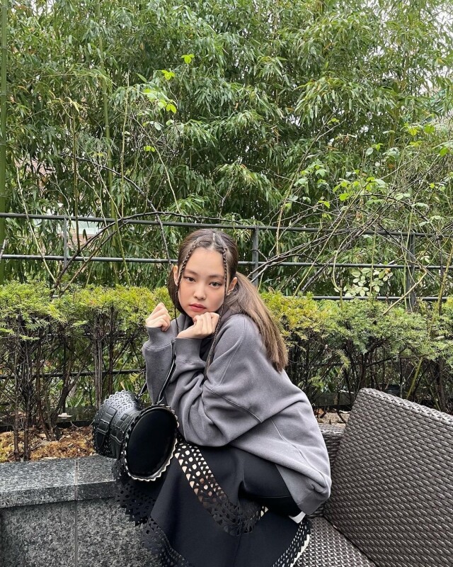 Blackpink Jennie 女性化衛衣穿搭 Blackpink Jennie 女性化衛衣穿搭
