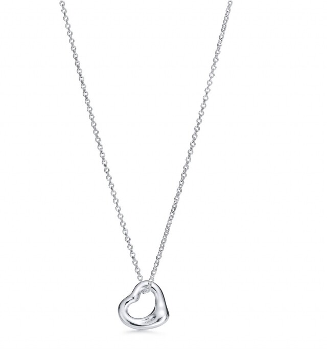 Tiffany & Co. Elsa Peretti Open Heart 系列純銀鏈墜 $2,650