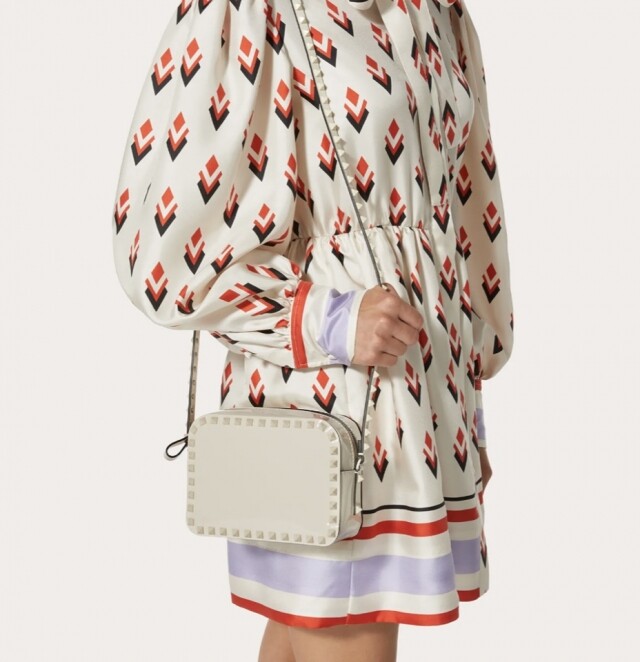 Valentino 米白色 Rockstud 系列手袋 折實價 $6,360