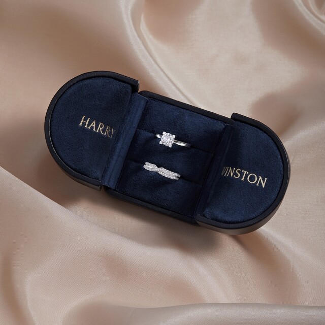 Harry Winston Tryst 系列密釘鑲嵌雙排鑽石戒指