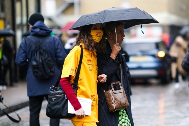當口罩配搭變成日常，網購直送香港的重用口罩、彩色口罩推薦