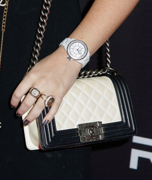 Chanel J12 女裝錶價錢由 $33,300 起，對不少女生來說都是 affordable 的價錢。
